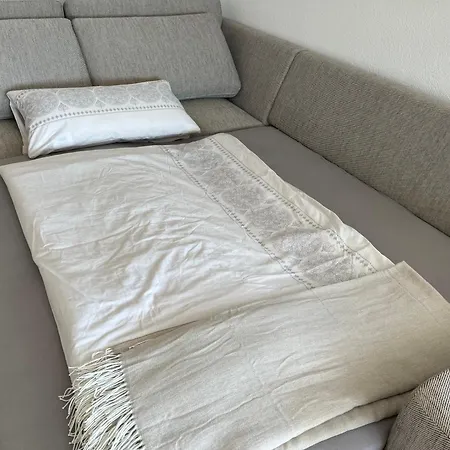 Apartamento 1zimmer Mit Küche, Bad&terrasse In *